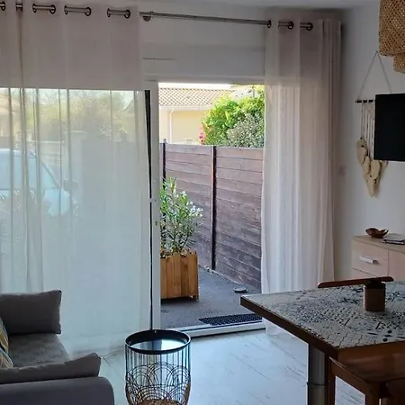 2 Pieces, 1 Chambre, Terrasse Daire