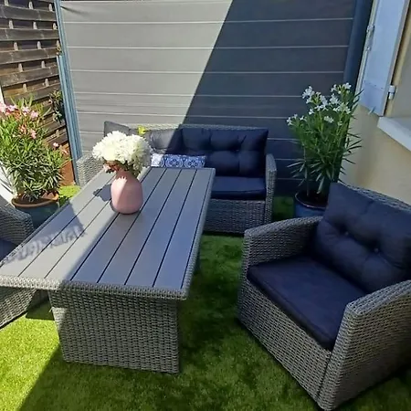 Appartement 2 Pièces, 1 Chambre, Terrasse